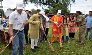 The Governor of Arunachal Pradesh Shri P.B. Acharya and States First Lady Smt Kavita Acharya participating in the cleanliness drive at Tezu on 6th August 2017. 